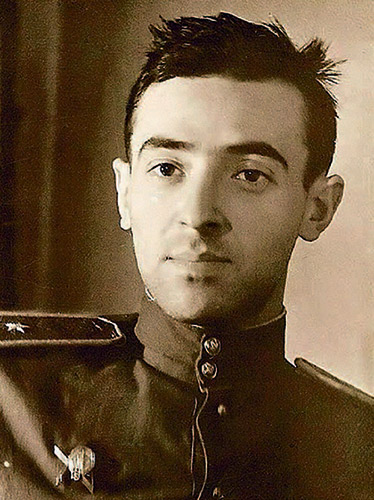 Владимир Этуш, советский солдат